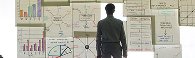 What Communications Leaders Need to Know About Public Companies
