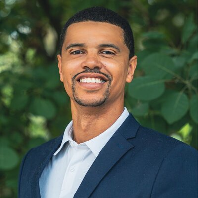 Carl Hill headshot